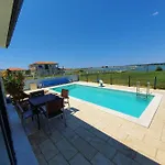 Kuca Za Odmor بيت للعطل *