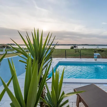 Kuca Za Odmor Сasa de vacaciones *